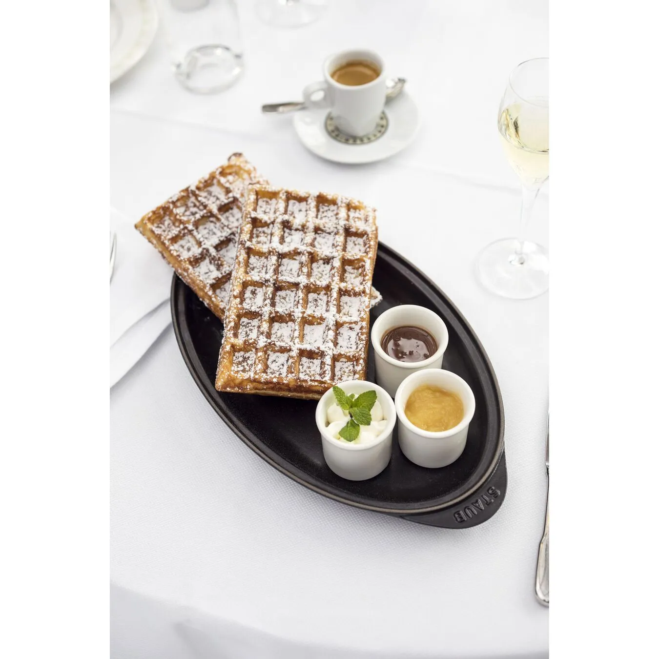 Staub Ovnfad Med Låg 31 Cm, Støbejern - Billede 4